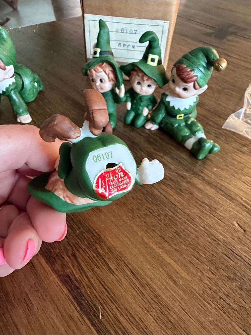 Vintage Lefton St. Patrick’s Day Leprechaun Figurines Set of 5 w/ Box 1990 - Picture 2 of 9